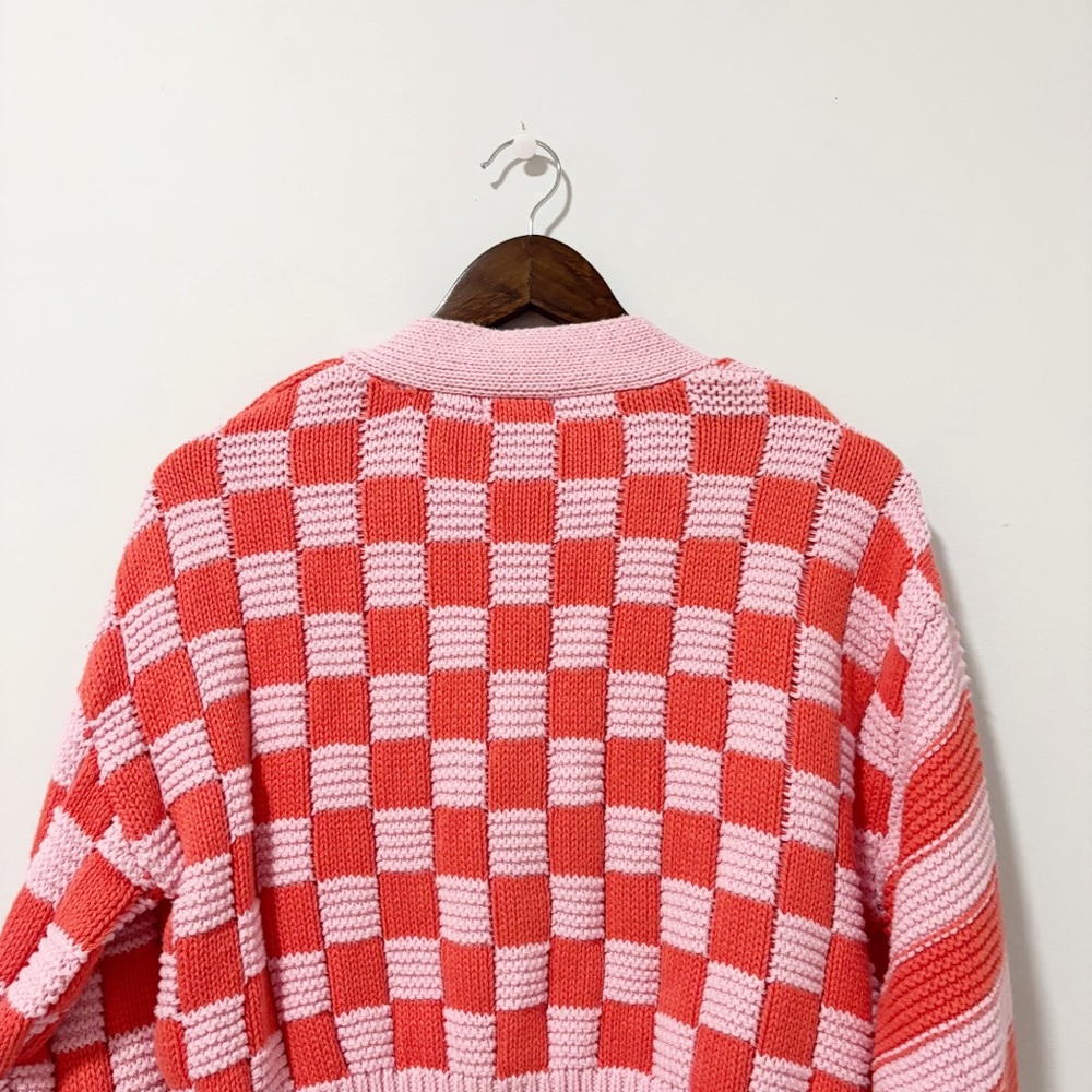 entro Pink and Red Cropped Button-Up Knit Cardigan - Picture 8 of 8